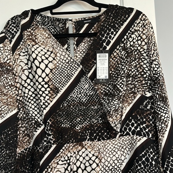 NWT Vero Moda Open Back Snake Print Dress - Picture 3 of 6